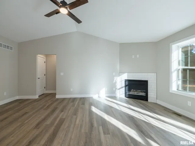 $359,900 | 3716 West Eagle Point Drive, Peoria, IL 61615