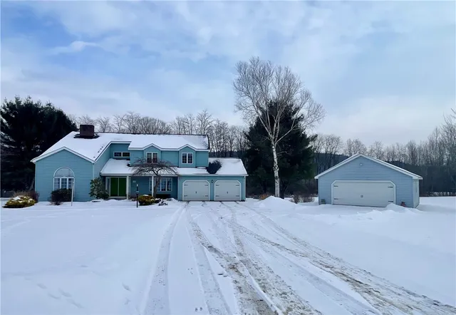 $389,900 | 124 Cassie Drive, North Norwich, NY 13815