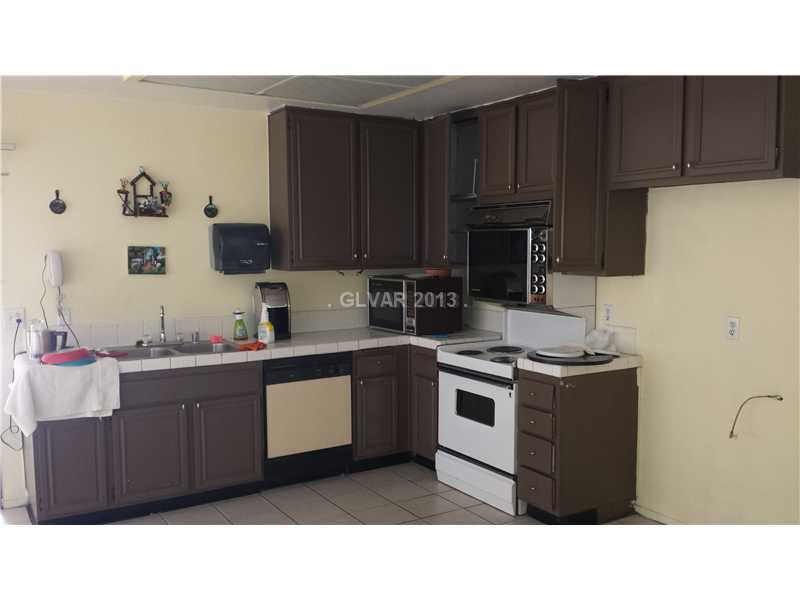 4782 Summerhill Road Las Vegas, NV 89121 - Photo 2 of 2 Kitchen.