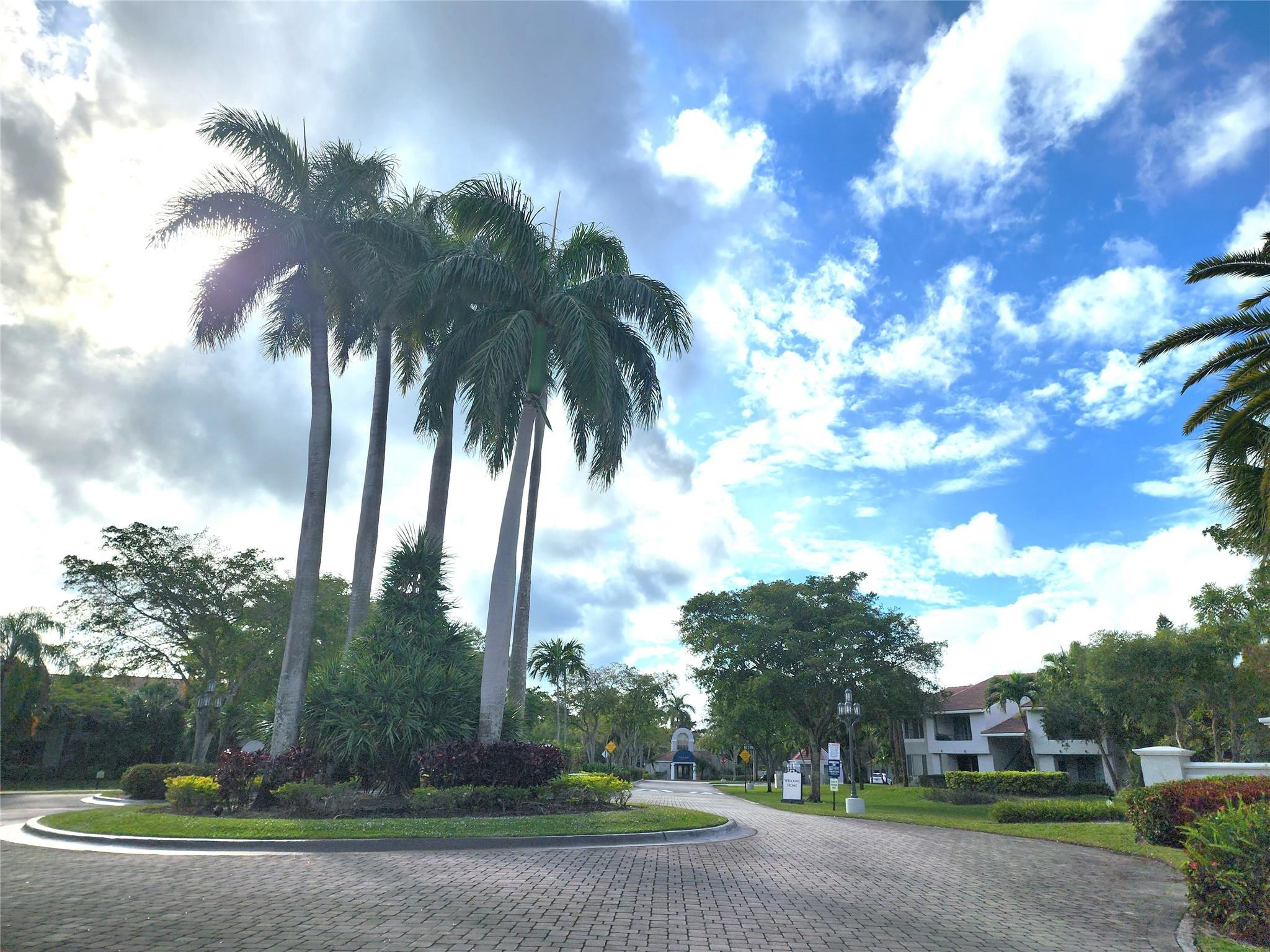 651 Lyons Road, Unit 10206 Coconut Creek, FL 33063 - Photo 6 of 33 Photo 6