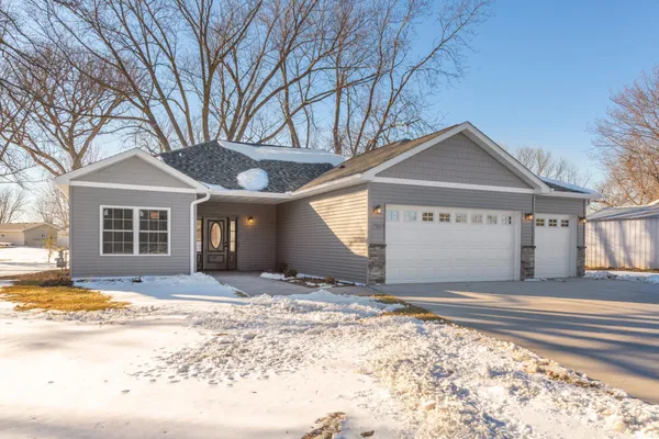 $419,900 | 2702 Park Avenue Northwest, Faribault, MN 55021