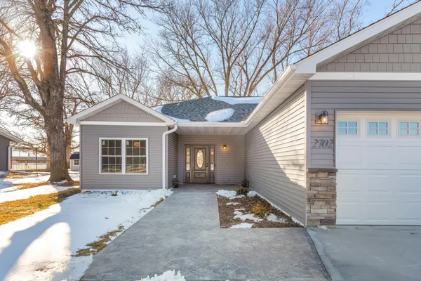 $419,900 | 2702 Park Avenue Northwest, Faribault, MN 55021