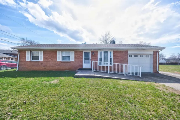 $249,900 | 1323 Maxville Road, Boonville, IN 47601