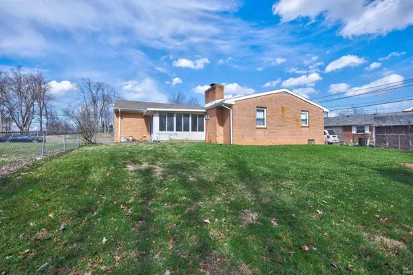$249,900 | 1323 Maxville Road, Boonville, IN 47601