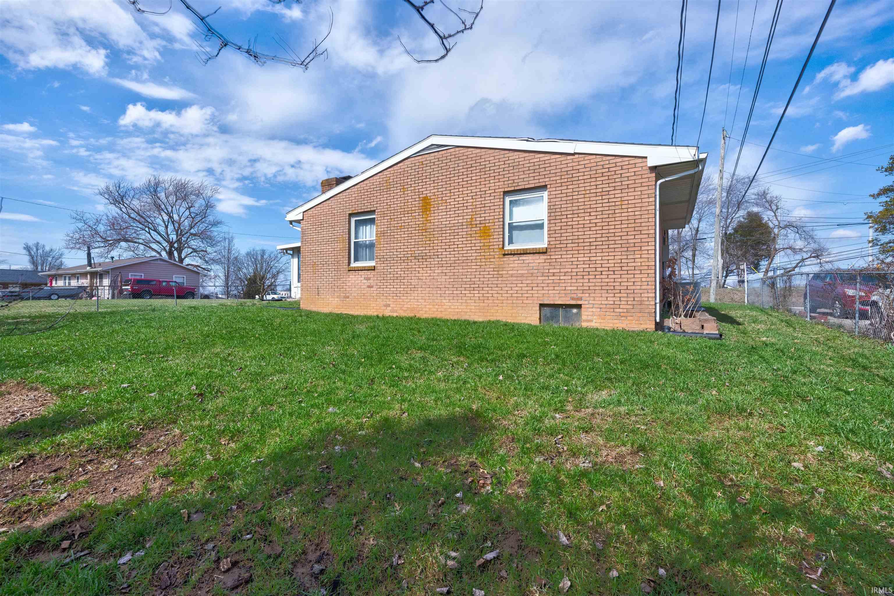 1323 Maxville Road Boonville, IN 47601 - Photo 33 of 36