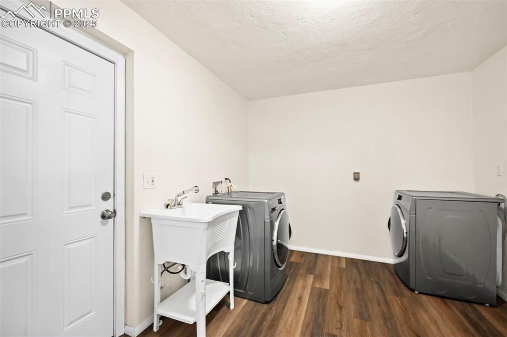 1216 Burnham Street Colorado Springs, CO 80906 - Photo 7 of 22