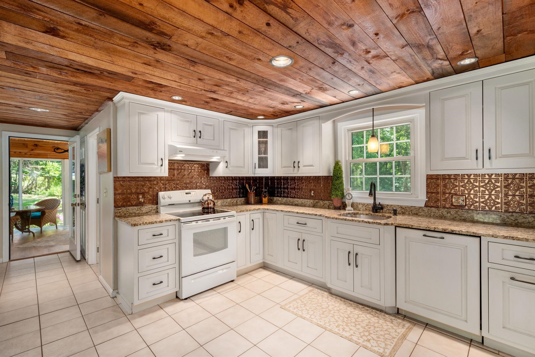 2 Grandview Road Windham, NH 03087 - Photo 28 of 44