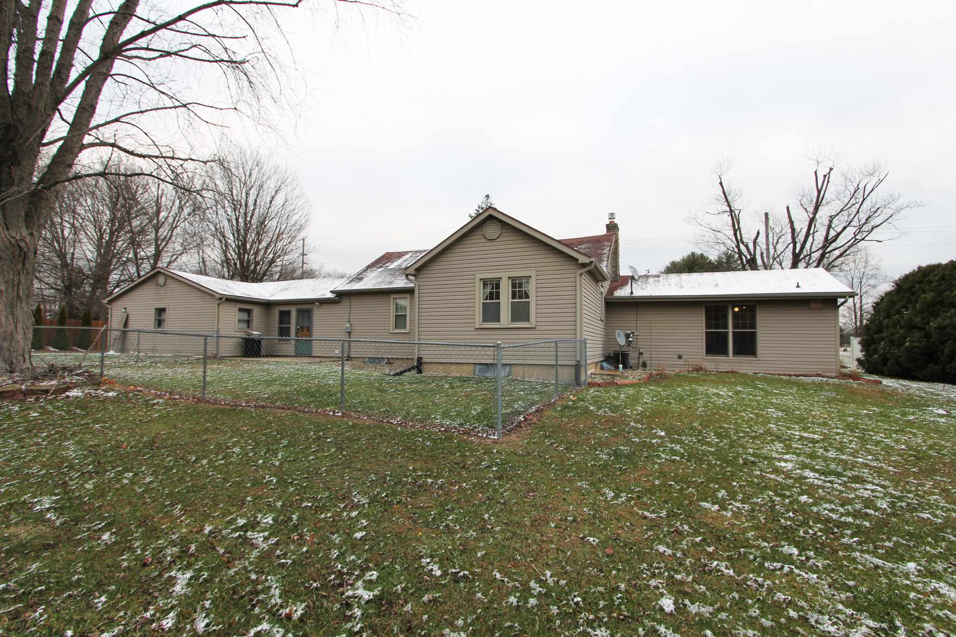 4661 Michigan Road Plymouth, IN 46563 - Photo 3 of 23