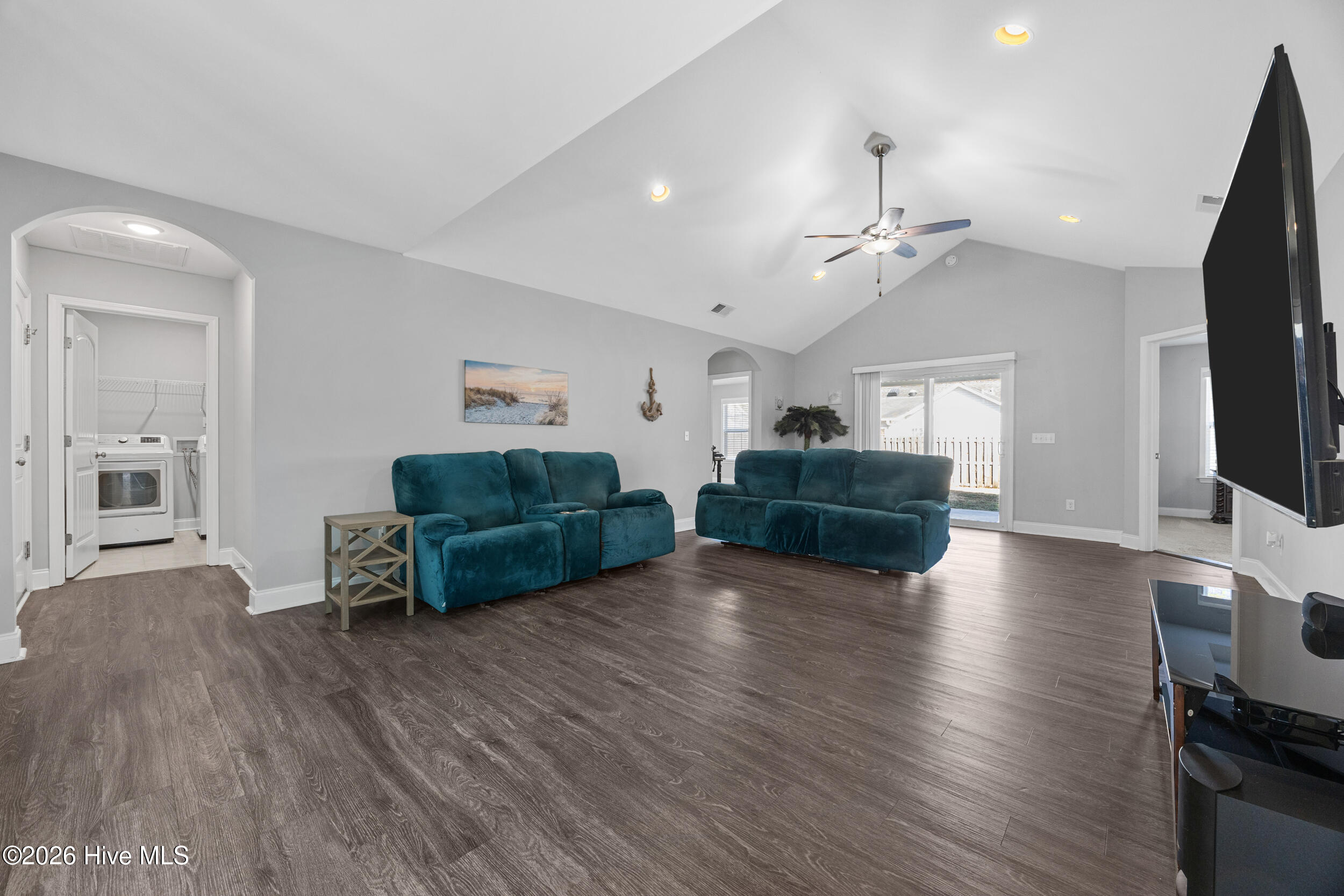 8564 Primm Forest Drive Leland, NC 28451 - Photo 5 of 28 13_living room