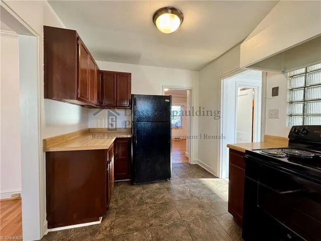 $1,900 | 1802 West Friendly Avenue, Greensboro, NC 27403