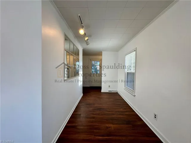 $1,900 | 1802 West Friendly Avenue, Greensboro, NC 27403