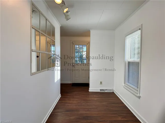 $1,900 | 1802 West Friendly Avenue, Greensboro, NC 27403