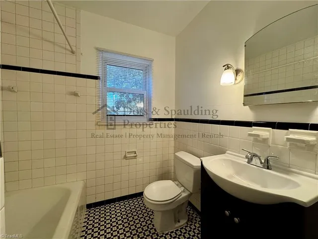 $1,900 | 1802 West Friendly Avenue, Greensboro, NC 27403