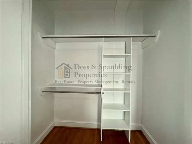 $1,900 | 1802 West Friendly Avenue, Greensboro, NC 27403