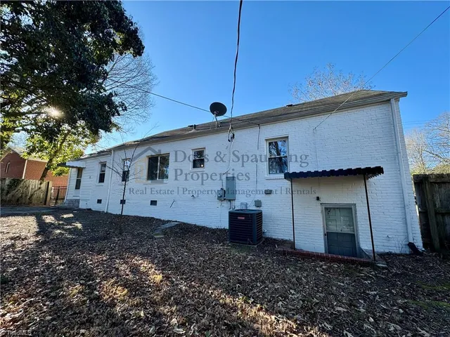 $1,900 | 1802 West Friendly Avenue, Greensboro, NC 27403