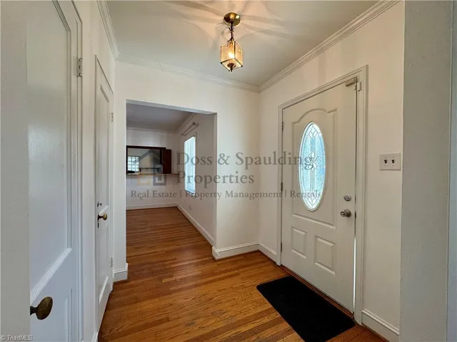 $1,900 | 1802 West Friendly Avenue, Greensboro, NC 27403