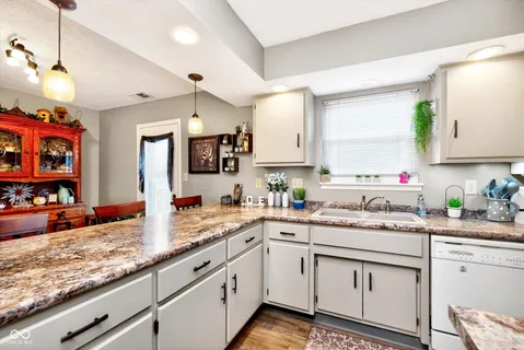 $197,900 | 1136 Paradise Way, Unit B, Greenwood, IN 46143