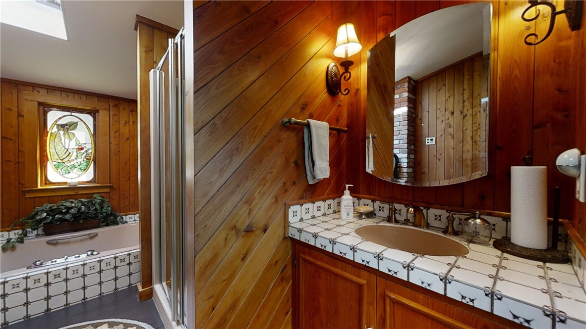 77 Weaver Road North Kingstown, RI 02852 - Photo 17 of 36 Gallery Image 17