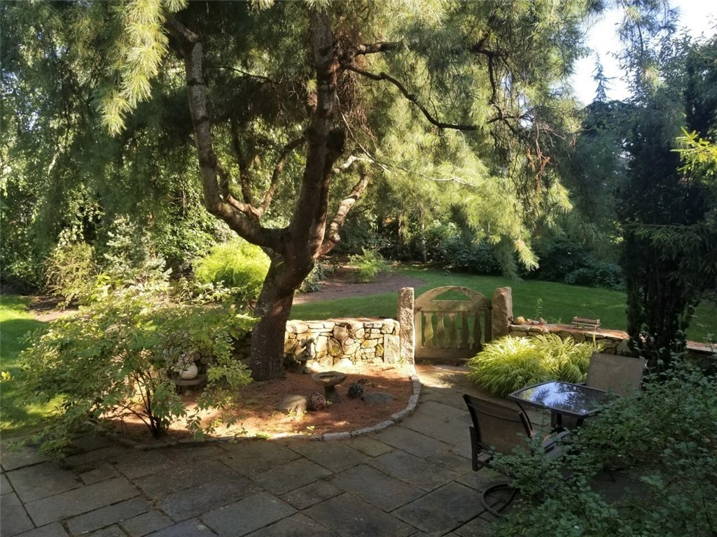 77 Weaver Road North Kingstown, RI 02852 - Photo 31 of 36 Gallery Image 31