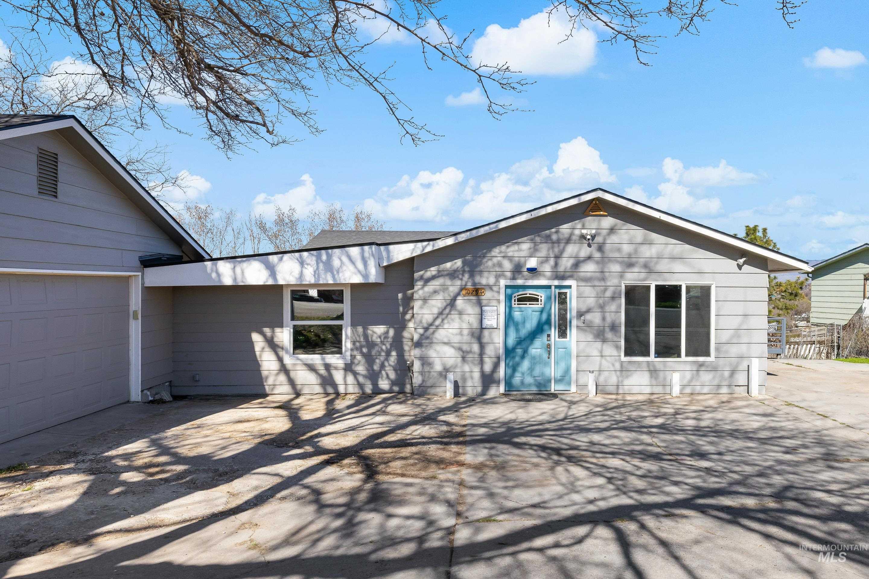 10294 West Fox Ridge Drive Boise, ID 83709 - Photo 2 of 50 Ranch-style house with concrete driveway