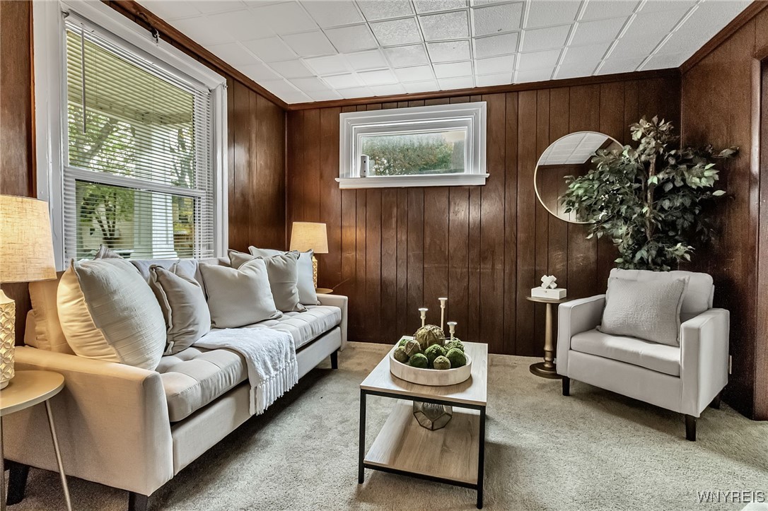 442 26th Street Niagara Falls, NY 14303 - Photo 11 of 27 Living room