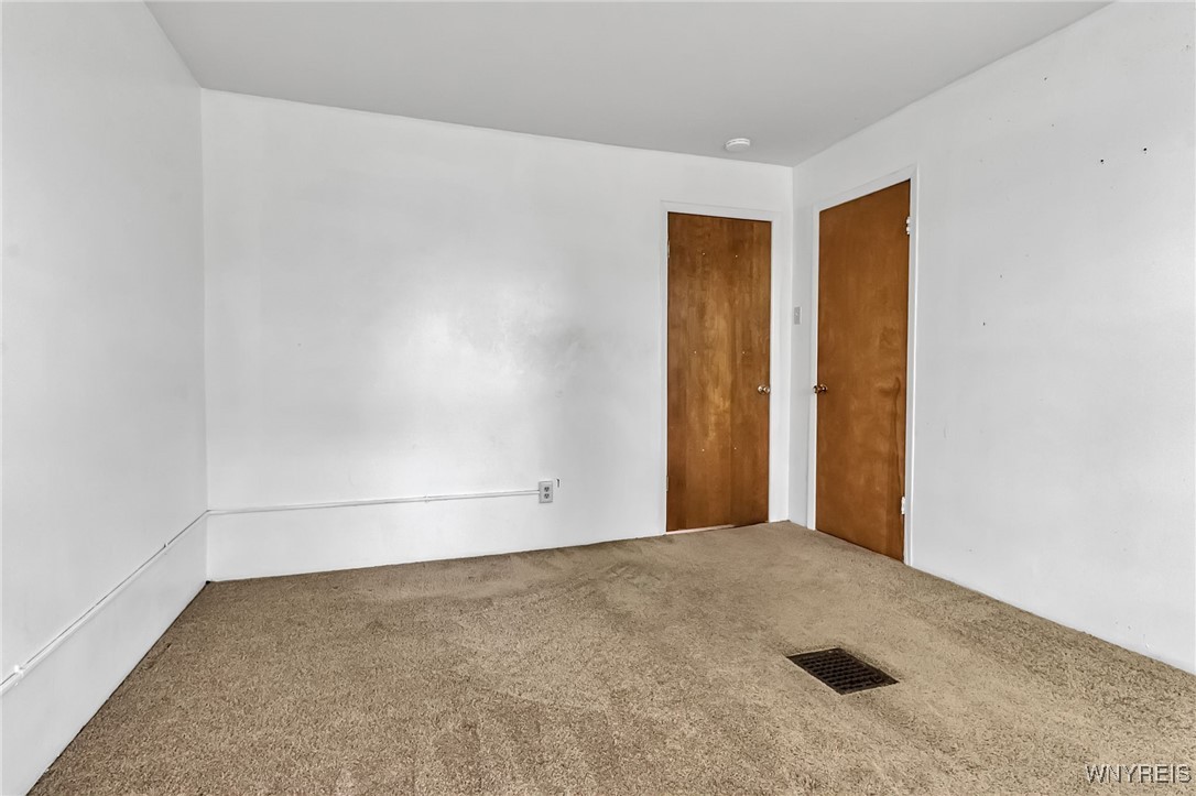 442 26th Street Niagara Falls, NY 14303 - Photo 19 of 27 Bedroom 1