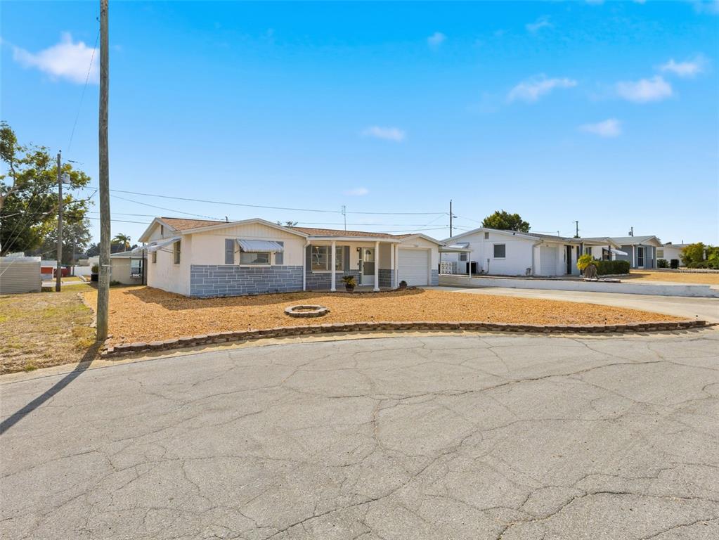 5032 Picture Avenue Holiday, FL 34690 - Photo 2 of 31