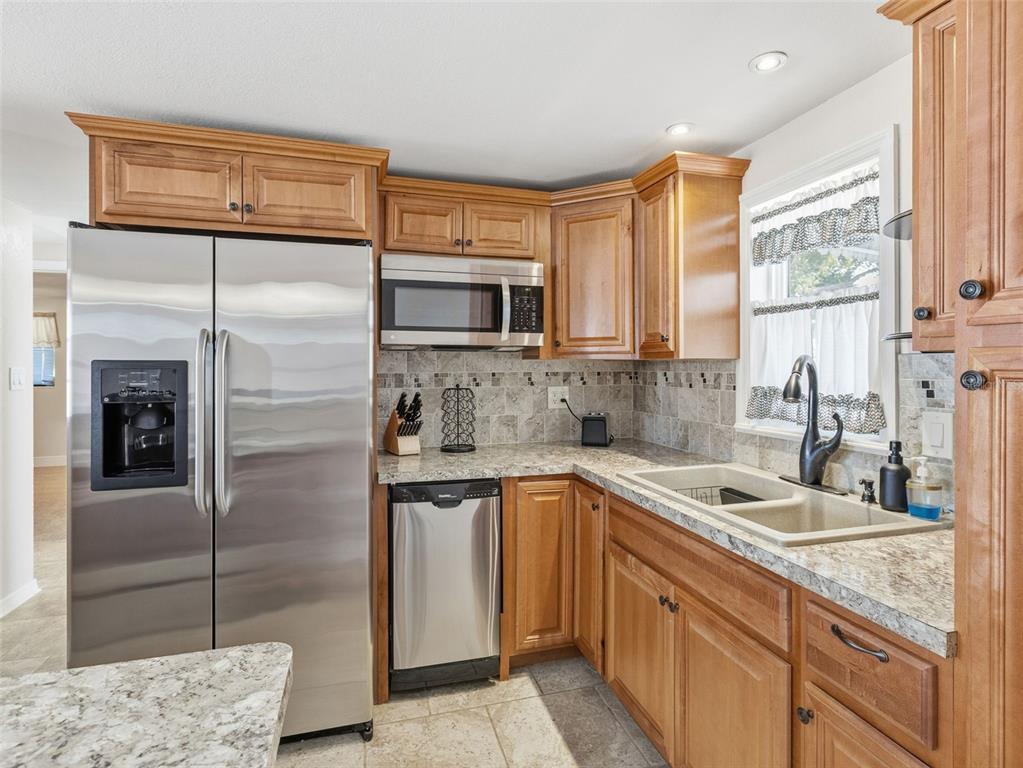 5032 Picture Avenue Holiday, FL 34690 - Photo 7 of 31