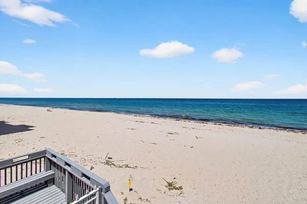 $4,300 | 4511 South Ocean Boulevard, Unit 1004, Highland Beach, FL 33487