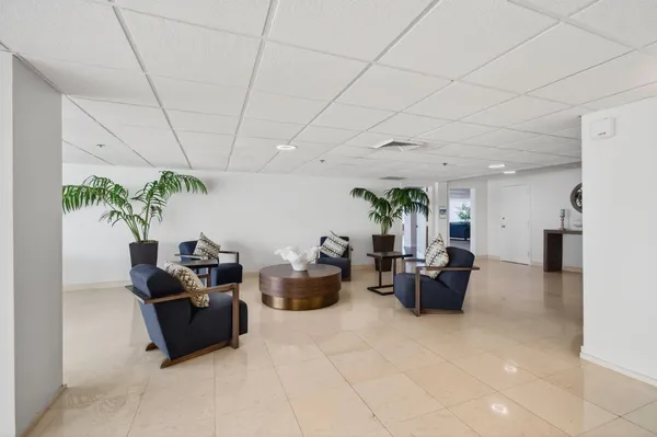 $4,300 | 4511 South Ocean Boulevard, Unit 1004, Highland Beach, FL 33487