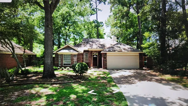 $2,445 | 210 North Dreamweaver Circle, The Woodlands, TX 77380