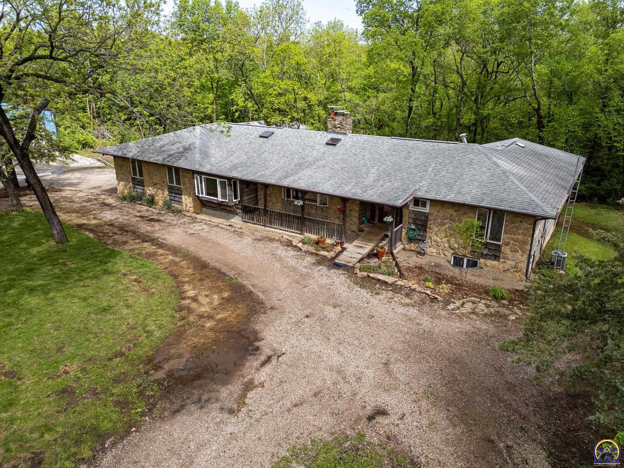 8720 Southwest 85th Street Auburn, KS 66402 - Photo 4 of 76