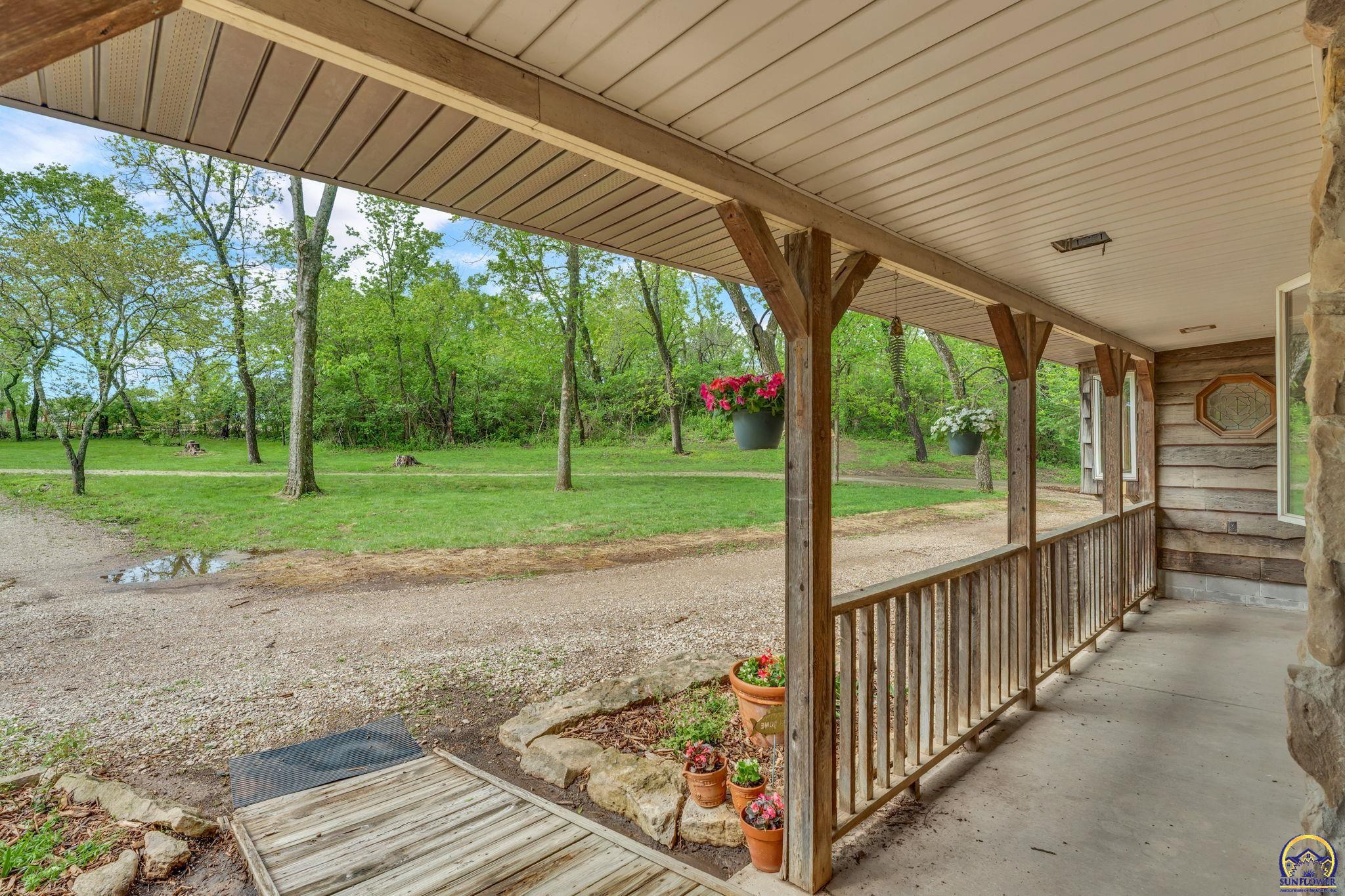 8720 Southwest 85th Street Auburn, KS 66402 - Photo 8 of 76