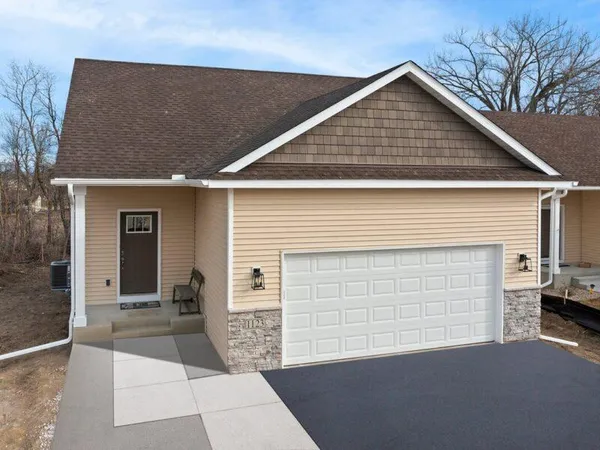 $439,850 | 1103 Seurer Street, Elko New Market, MN 55054