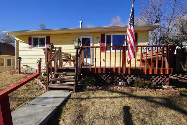 $185,000 | 629 South 5th Street, Glenrock, WY 82637