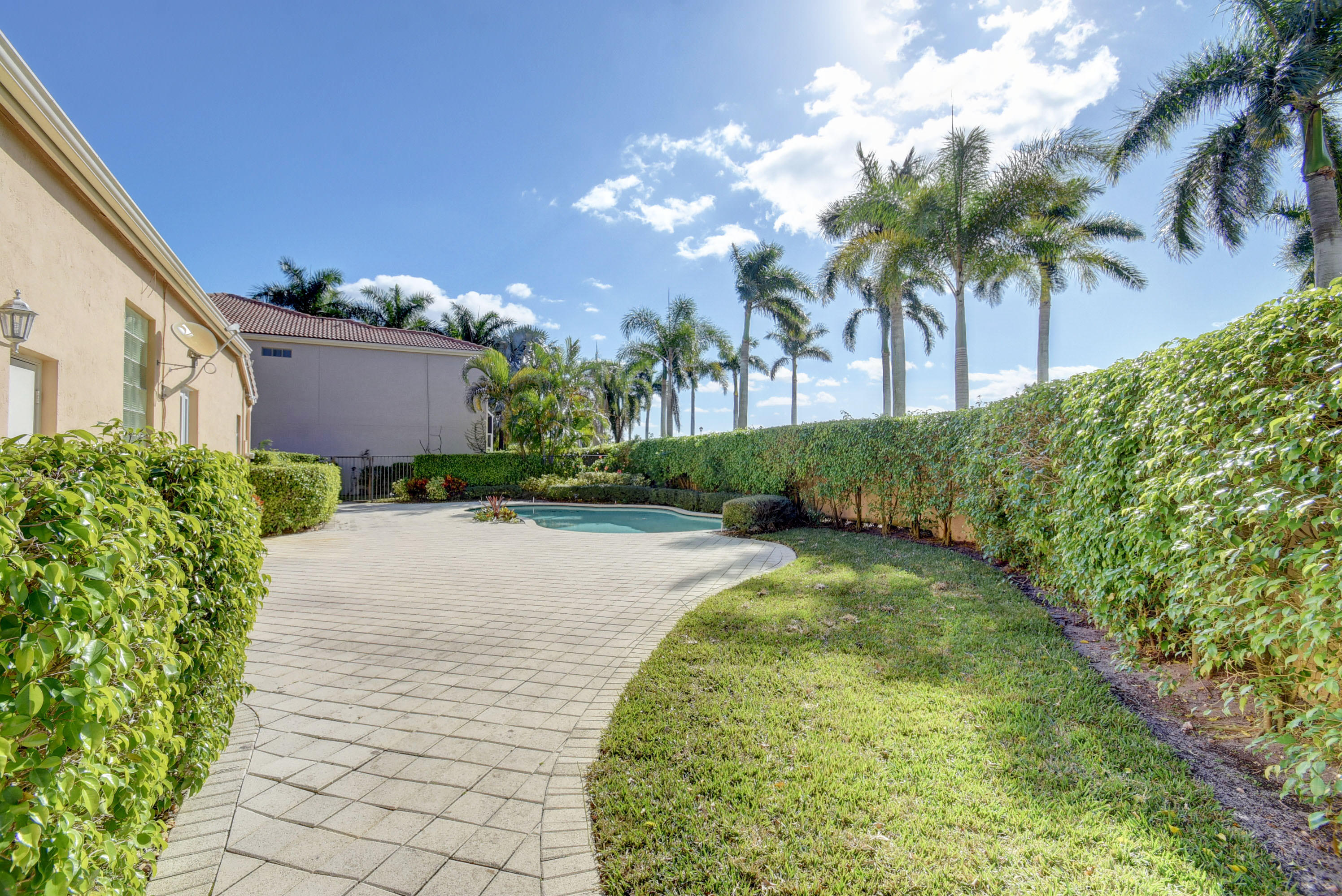 6575 Somerset Circle Boca Raton, FL 33496 - Photo 3 of 29 virtuals1 (4)