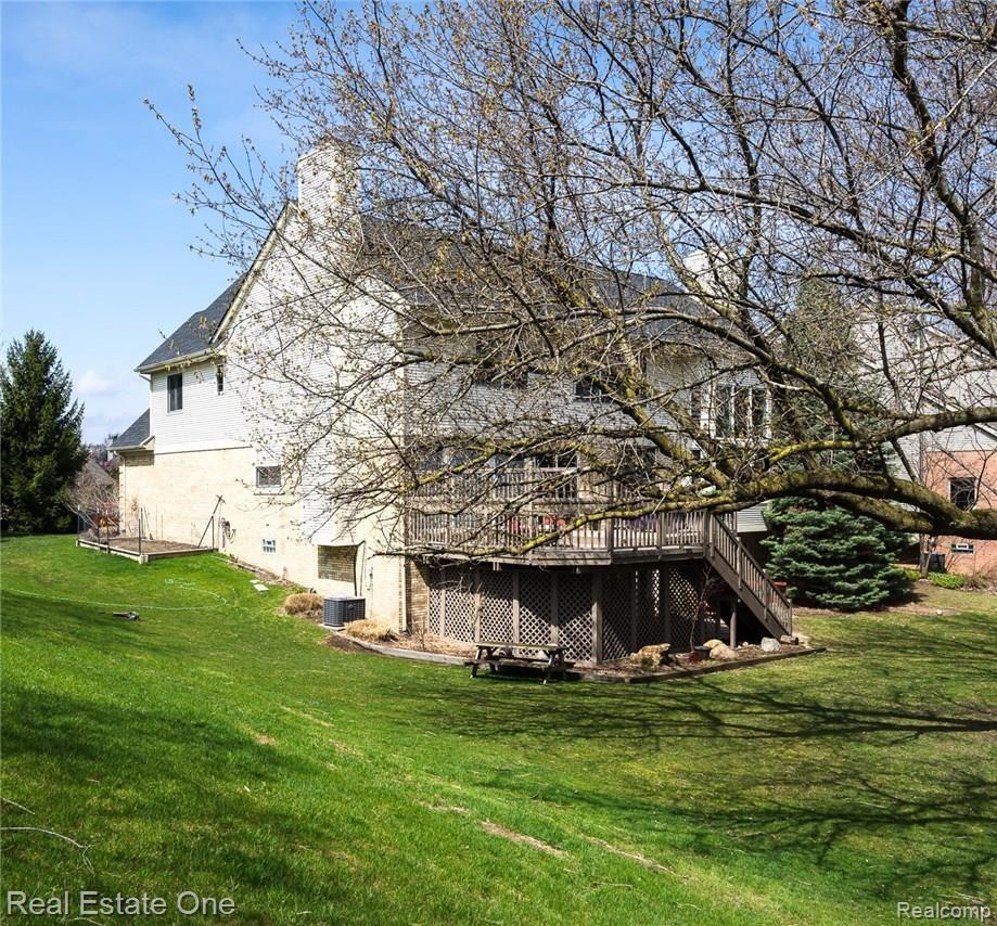 408 Roundview Drive Rochester, MI 48307 - Photo 29 of 32 408 Roundview, Rochester MI, Koteles, 03-11-17-1307-Edit.jpg