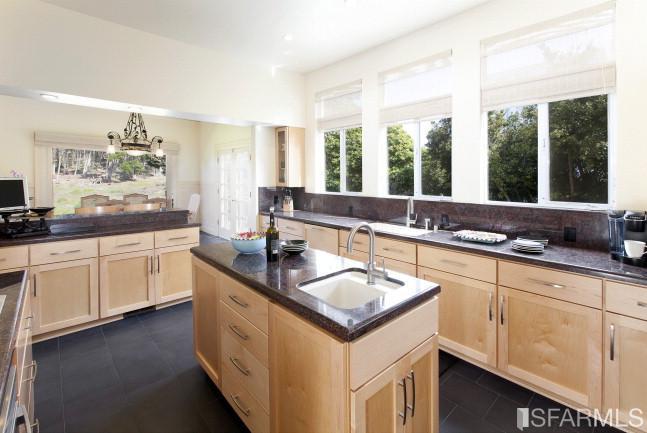 2 18th Avenue San Francisco, CA 94121 - Photo 10 of 29