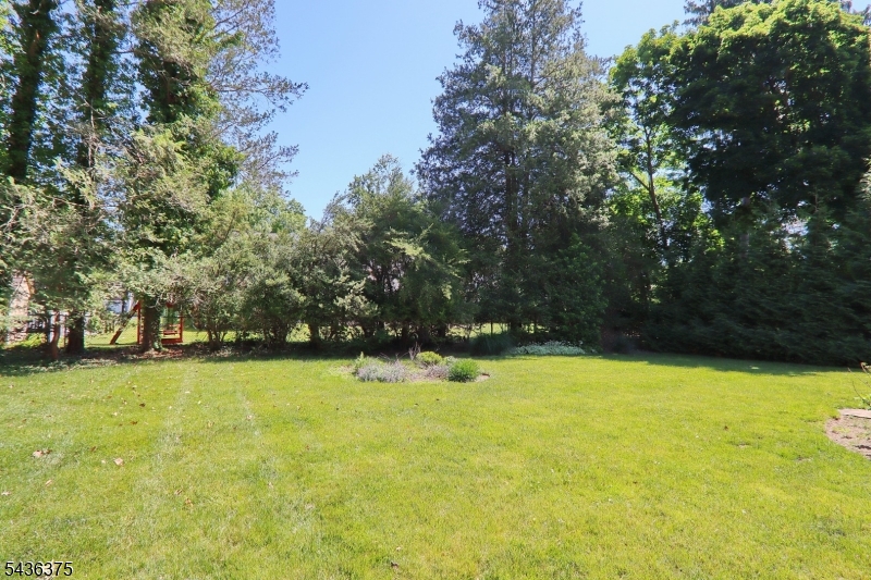 785 Lamberts Mill Road Westfield, NJ 07090 - Photo 33 of 37