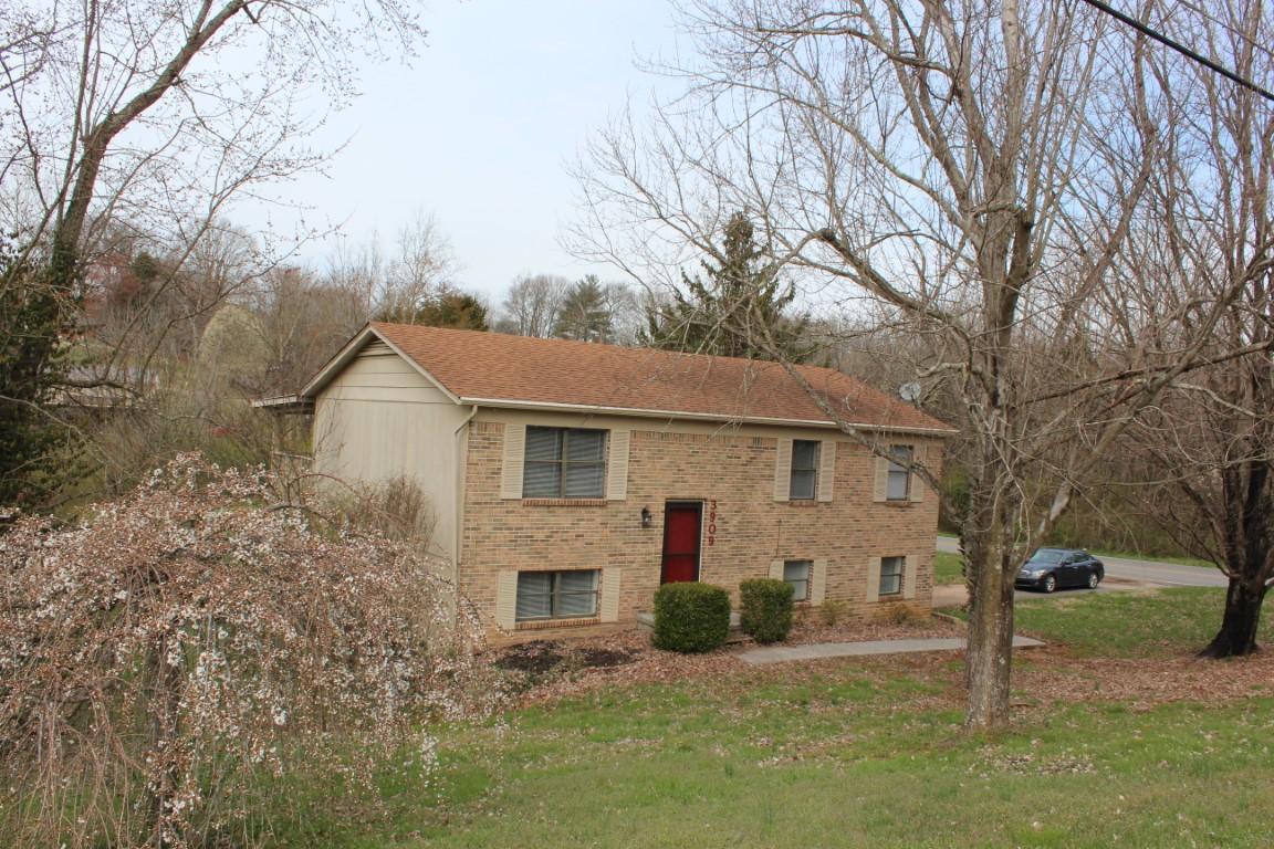 3909 Sullivan Road Knoxville, TN 37921 - Photo 3 of 27 3909-Sullivan (3)