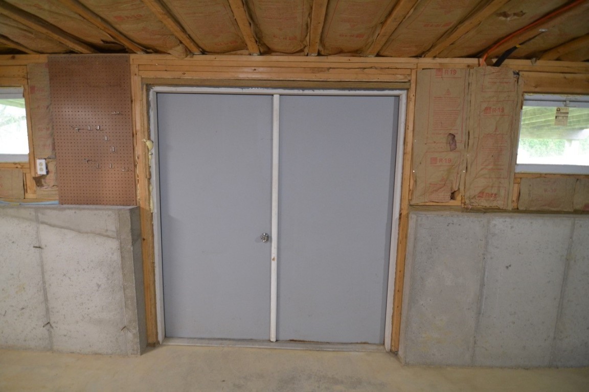 230 Hillside Terrace Endicott, NY 13760 - Photo 35 of 46