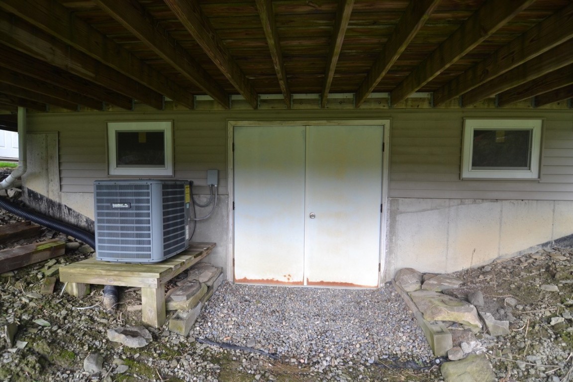 230 Hillside Terrace Endicott, NY 13760 - Photo 36 of 46