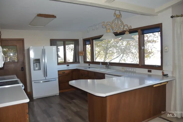 $685,000 | 236 E Highway, Burley, ID 83318