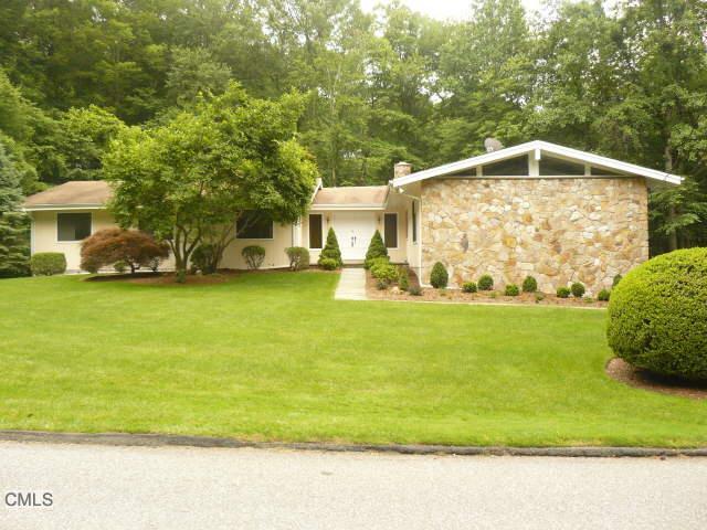 11 Mountain Wood Road Stamford, CT 06903 - Photo 1 of 1