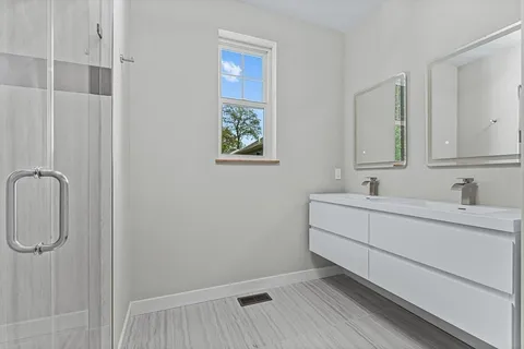 $2,575,000 | 443 Central Avenue, Needham, MA 02494