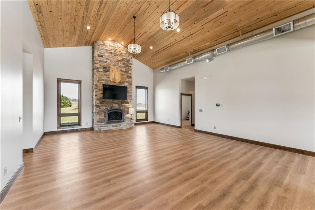 34456 Harmony Road Paola, KS 66071 - Photo 13 of 68