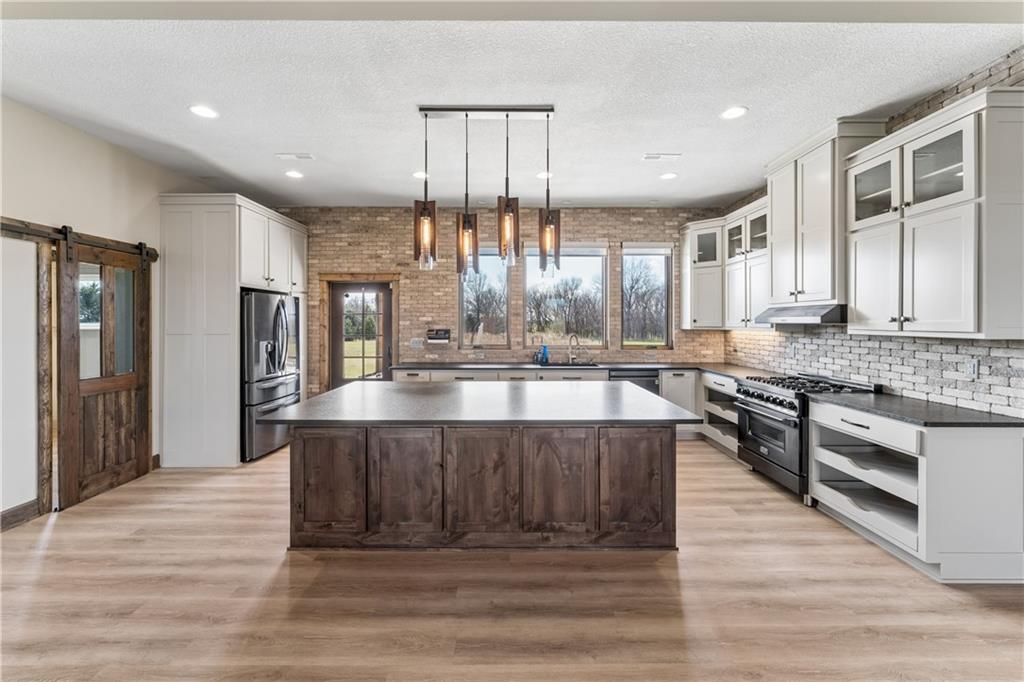 34456 Harmony Road Paola, KS 66071 - Photo 4 of 68