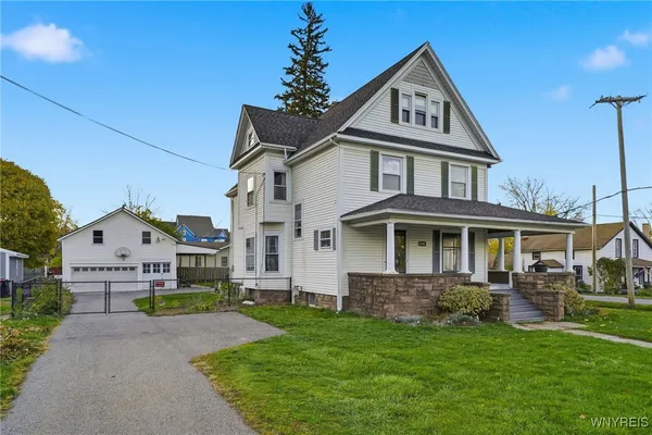 $315,000 | 4466 Main Street, Royalton, NY 14067