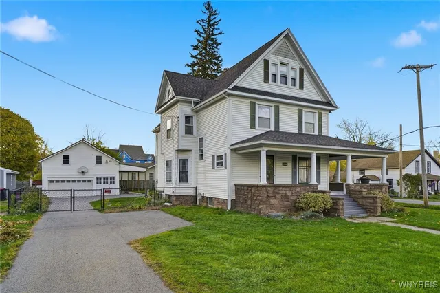 $335,000 | 4466 Main Street, Royalton, NY 14067