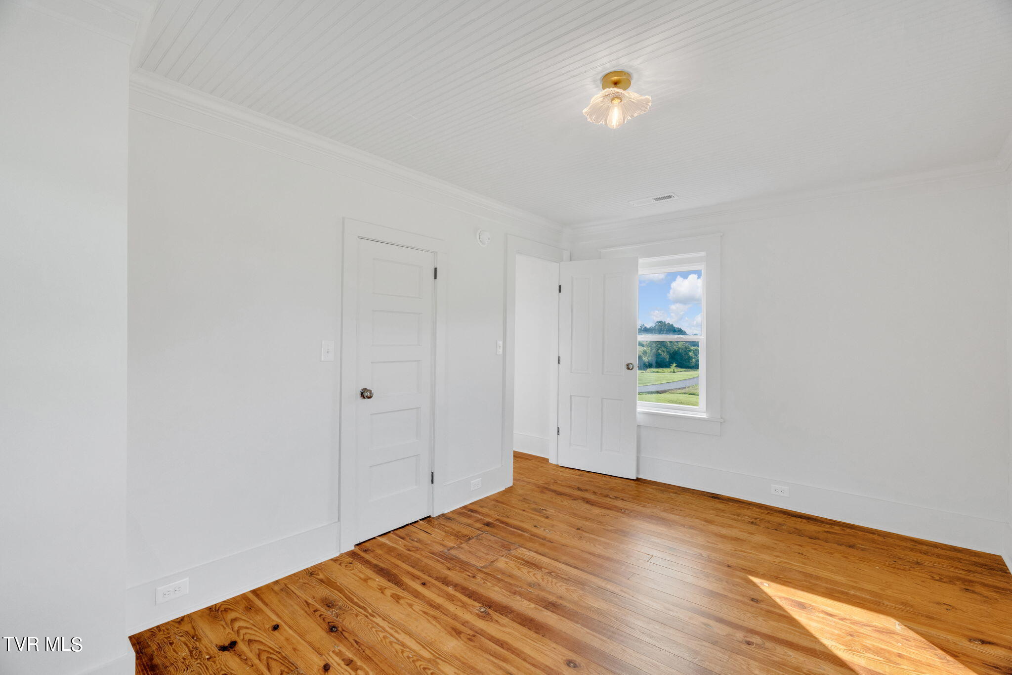 700 Burkey Road Greeneville, TN 37743 - Photo 29 of 45 29-web-or-mls-DSC07994